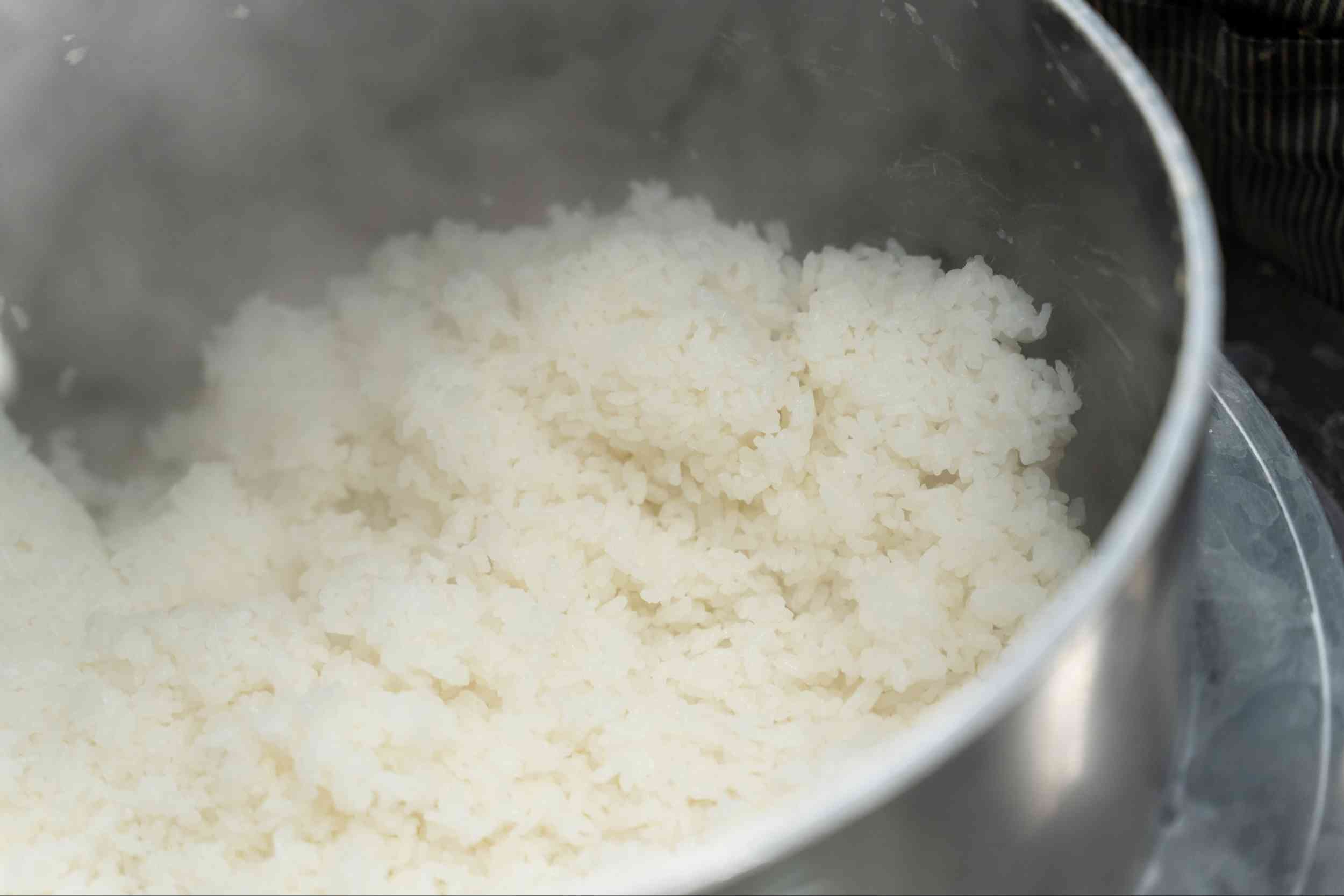 炊き立てのご飯